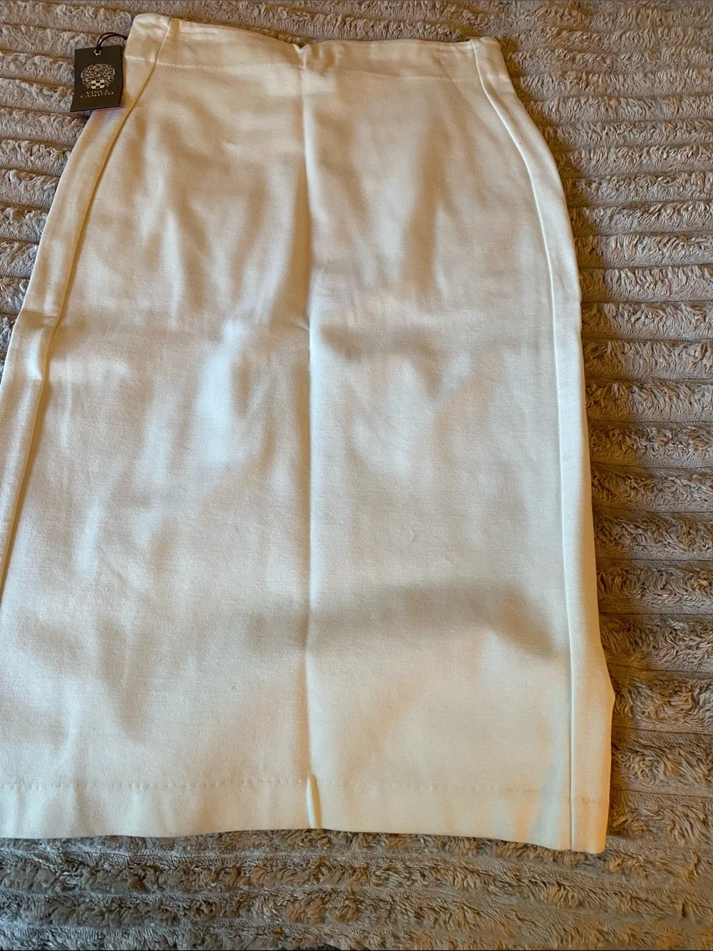 Vince Camuto Cream Pencil Skirt Pls see last Picture